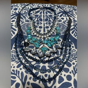 VINTAGE JEWELRY “WONDERS FOUND” at 1900ET